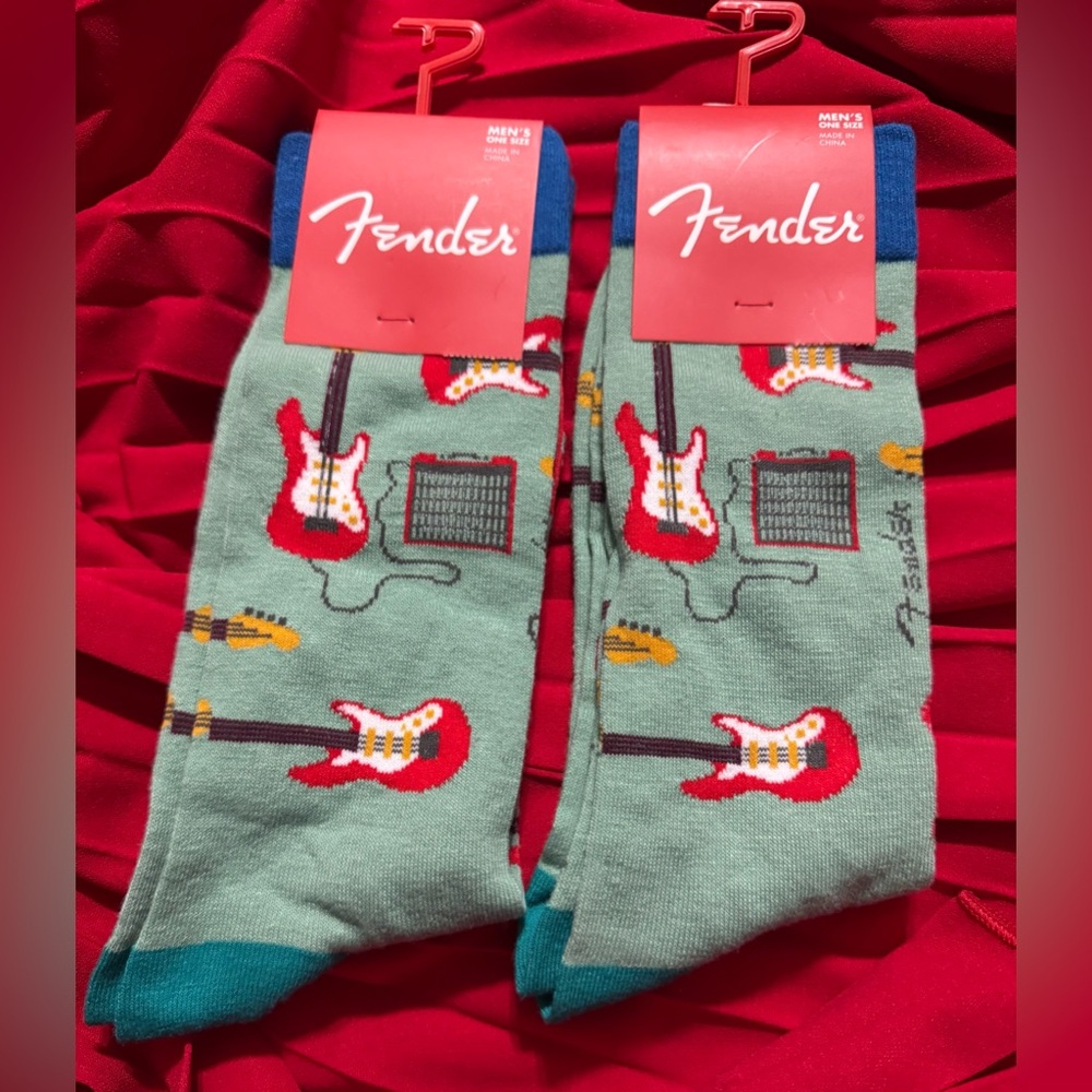 Fender Men's Casual Socks with Guitar Design - Green and Red